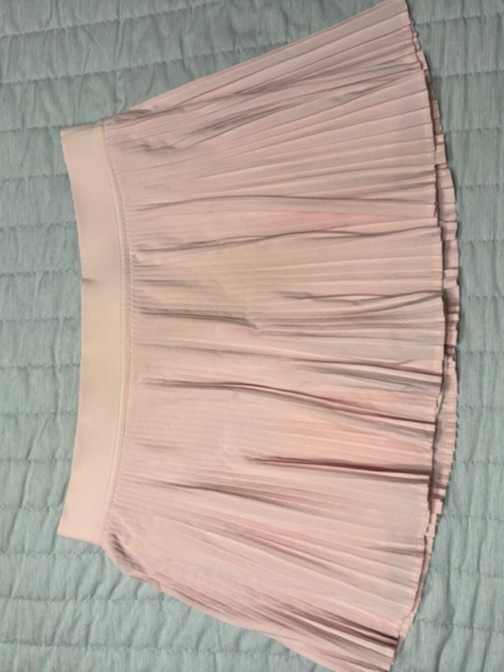 Lululemon Varsity HR pleated tennis skirt. Size 12. Pretty pale pink.